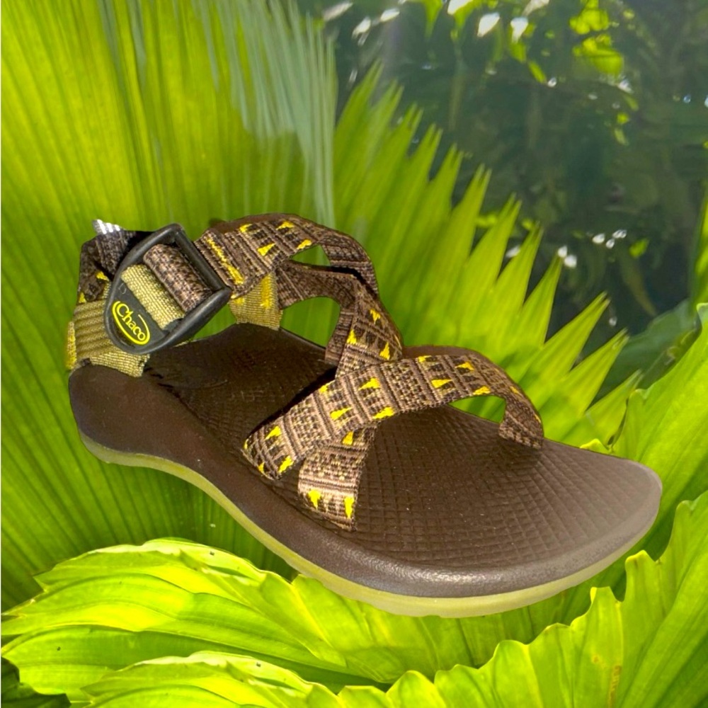 CHACO Z1 Ecotread Forest Points youth sandals boys size 2 - with box
